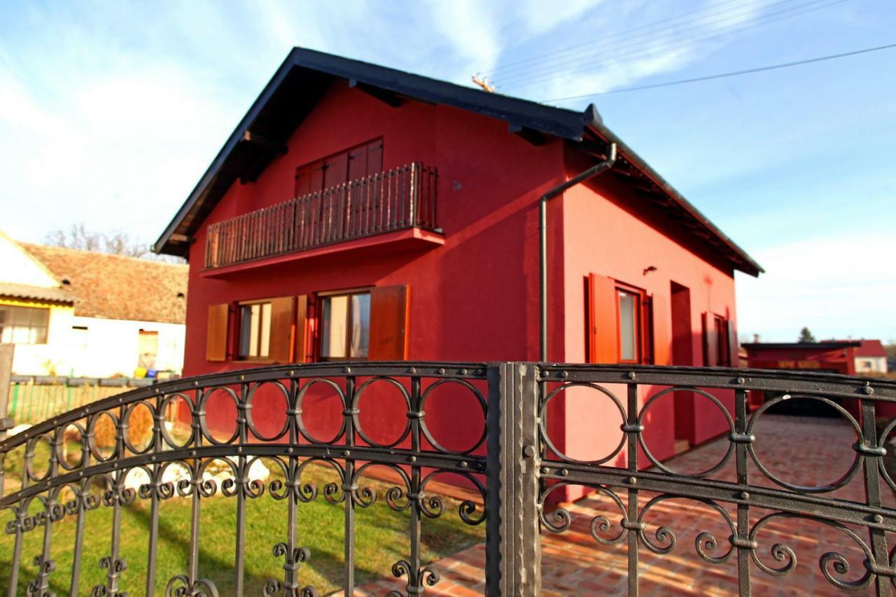 Villa Mons Aureus Popovac Exterior foto